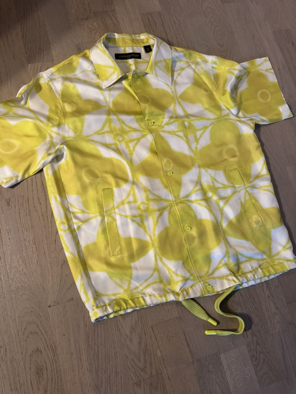 Louis Vuitton LOUIS VUITTON LV SHIBORI shirt see photos for tape measureme Size US M / EU 48-50 / 2 - 3 Thumbnail