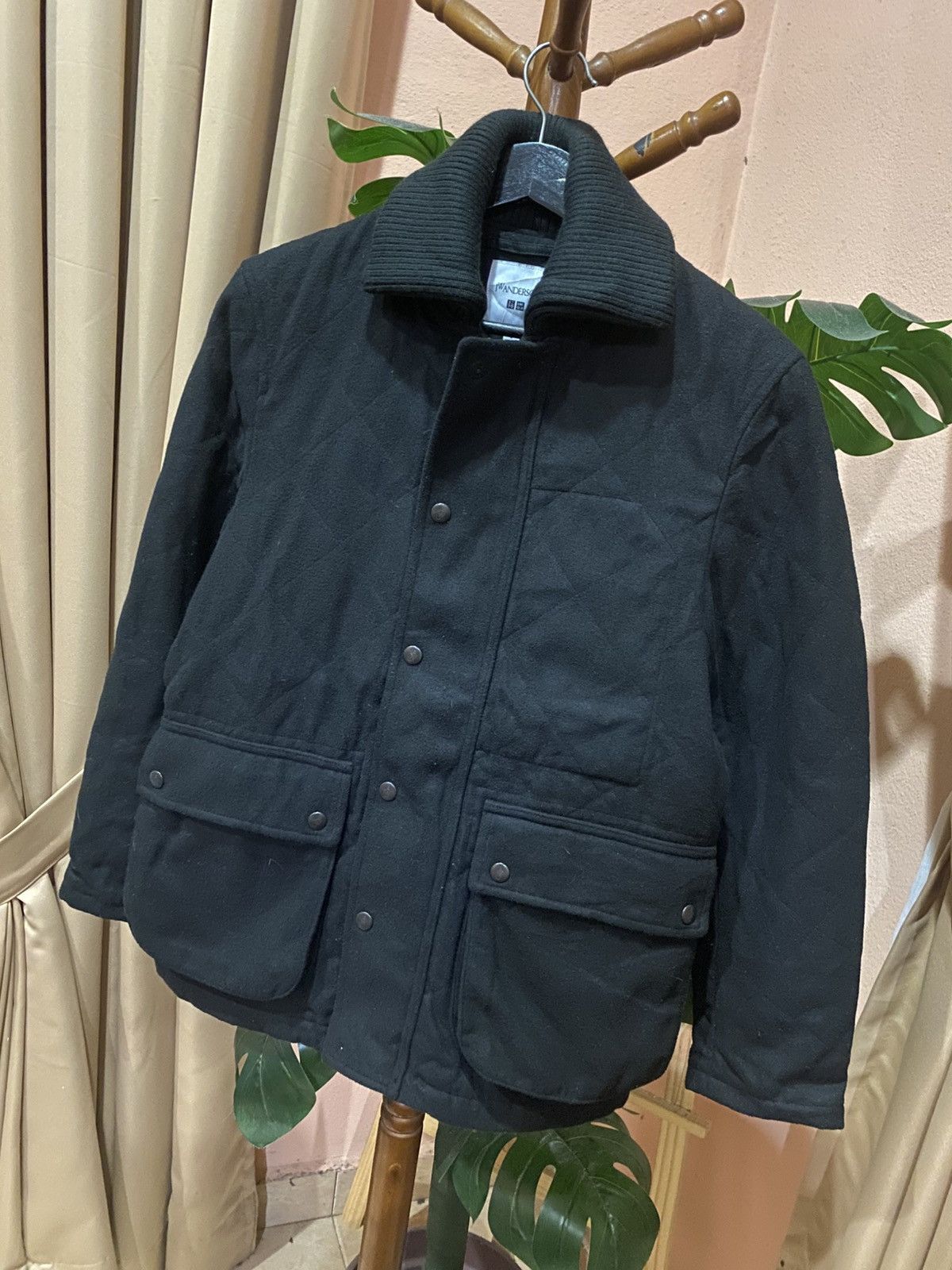 JW Anderson × Uniqlo J.W. Anderson x Uniqlo Black Quilte Jacket Classic Outerwear Size US S / EU 44-46 / 1 - 2 Thumbnail
