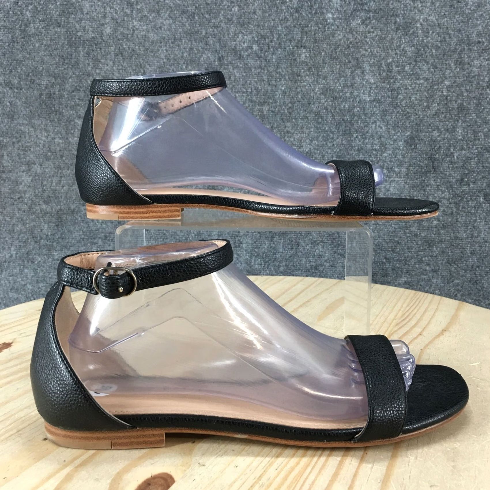 Vintage Kelly & Katie Sandals Womens 9.5 M Durka Ankle Strap Black Faux Leather Casual Sandal Womens Shoes Size US 10 / IT 40 - 2 Thumbnail