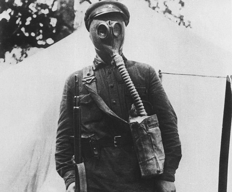 Cccp × Vintage 1970s Soviet Union Carrying Gas Mask Bag Size ONE SIZE - 2 Thumbnail