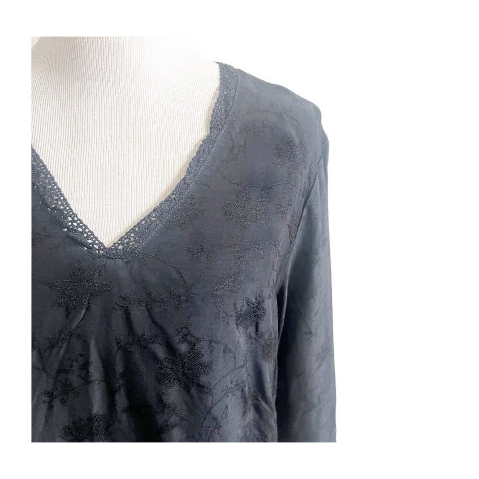 CP Shades CP Shades Blouse Medium Floral Jacquard Black Long Sleeve Size M / US 6-8 / IT 42-44 - 6 Thumbnail