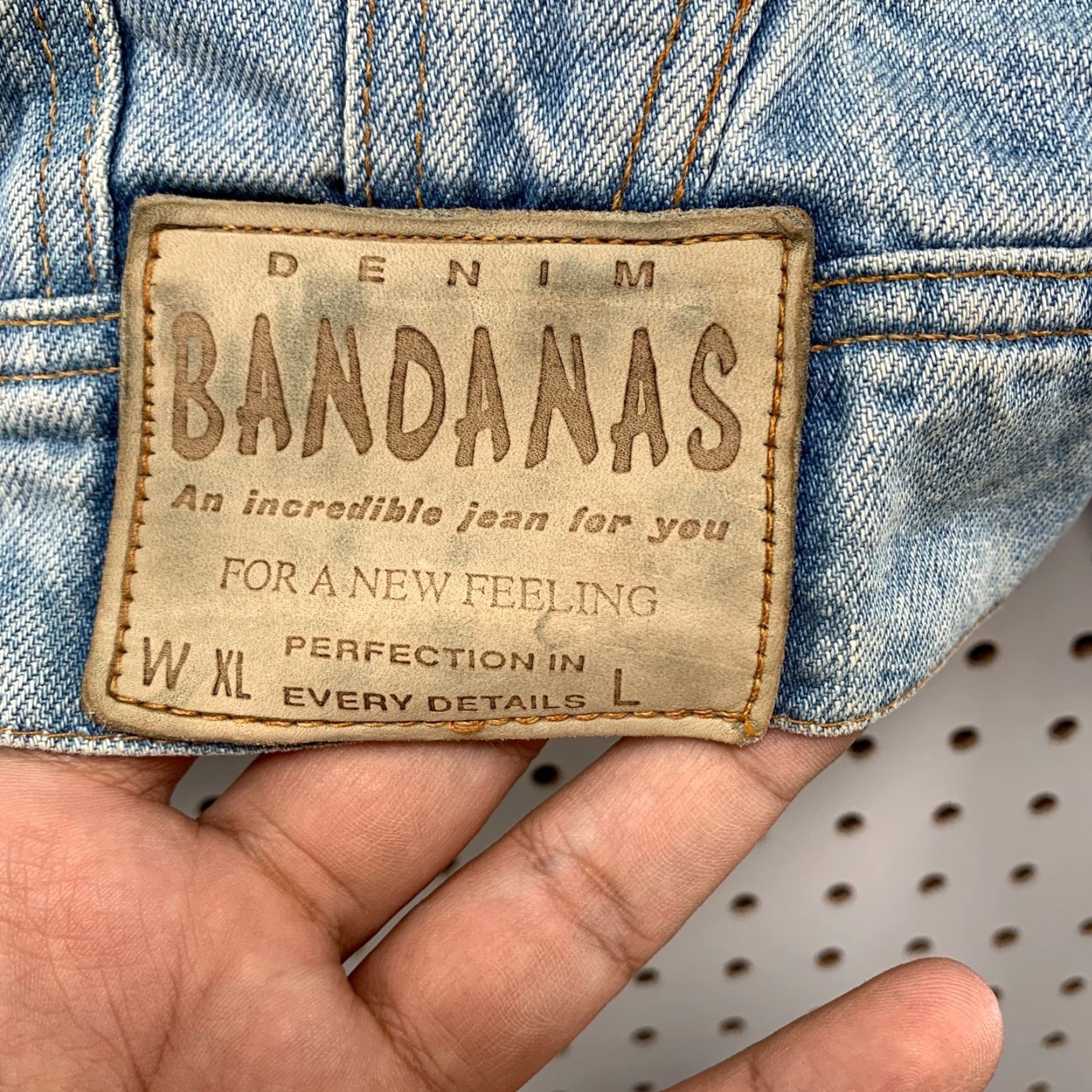 Denime VINTAGE Bandana Jacket Denim Trucker Women Size 5 Blue Sherpa Lined Adult Womens 5 Blues 90s Theme Ladies Size S / US 4 / IT 40 - 6 Thumbnail