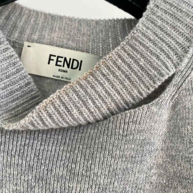 Fendi Fendi Gray knitted top Size XS / US 0-2 / IT 36-38 - 6 Thumbnail