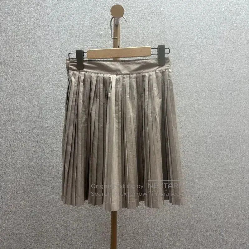 Dior Dior Khaki Pleated Women's Skirt . Size 23" - 2 Thumbnail