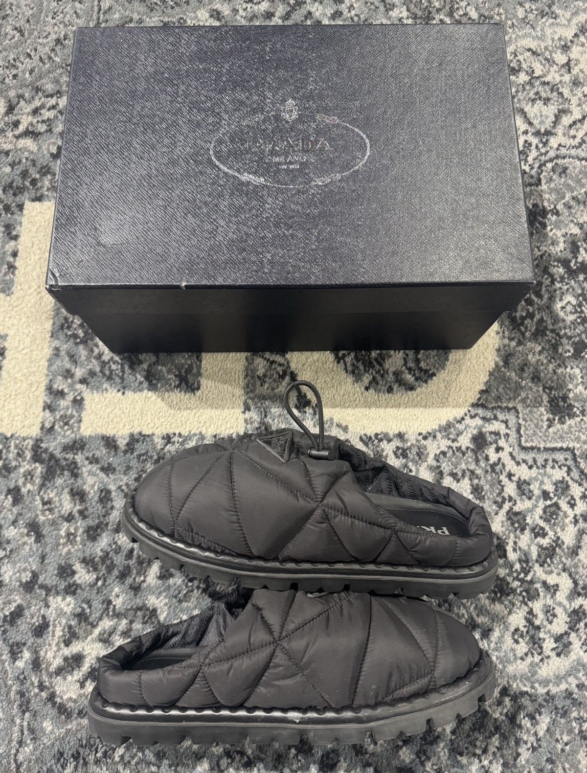 Prana Prada Nylon Shearling Slippers Size US 10 / EU 43 - 2 Thumbnail