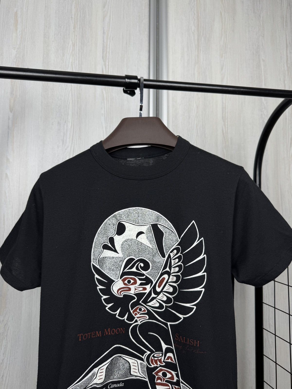 Vintage Vintage 90s Art Abstract Totem Moon Salish Vancouver tee Size US S / EU 44-46 / 1 - 3 Thumbnail