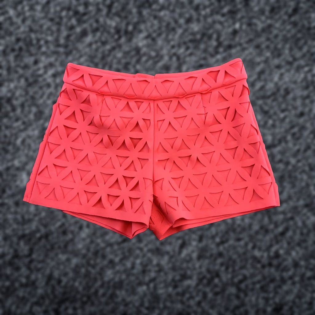 Lilly Pulitzer VINTAGE? Not Vintage. Lilly Pulitzer Shorts Womens 00 Pink Laser Cut Geometric Scallop Hem Dressy Summer Size 24" / US 00 / IT 34 - 1 Thumbnail