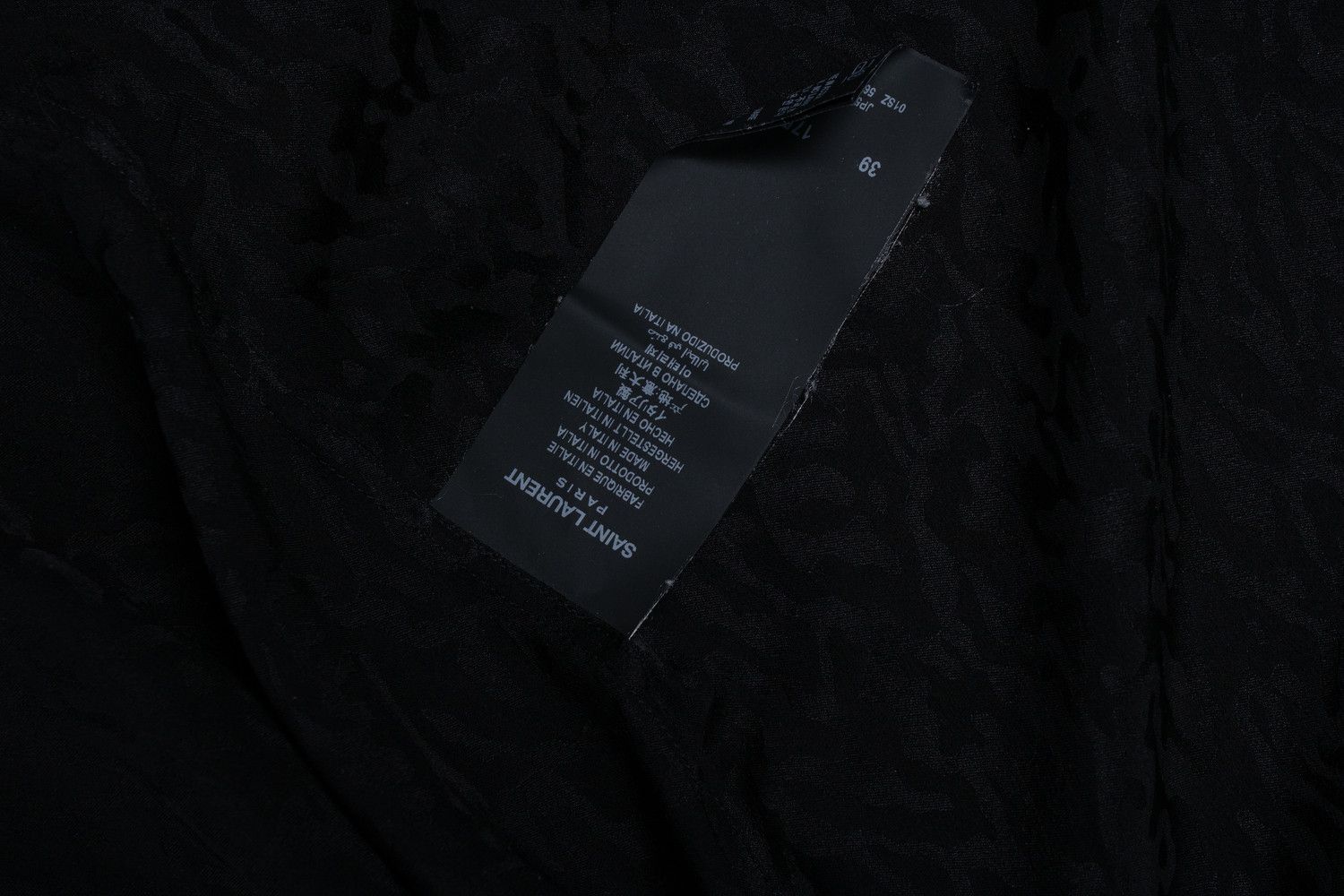 Saint Laurent Paris Saint Laurent, black jacquard printed shirt Size US S / EU 44-46 / 1 - 7 Thumbnail