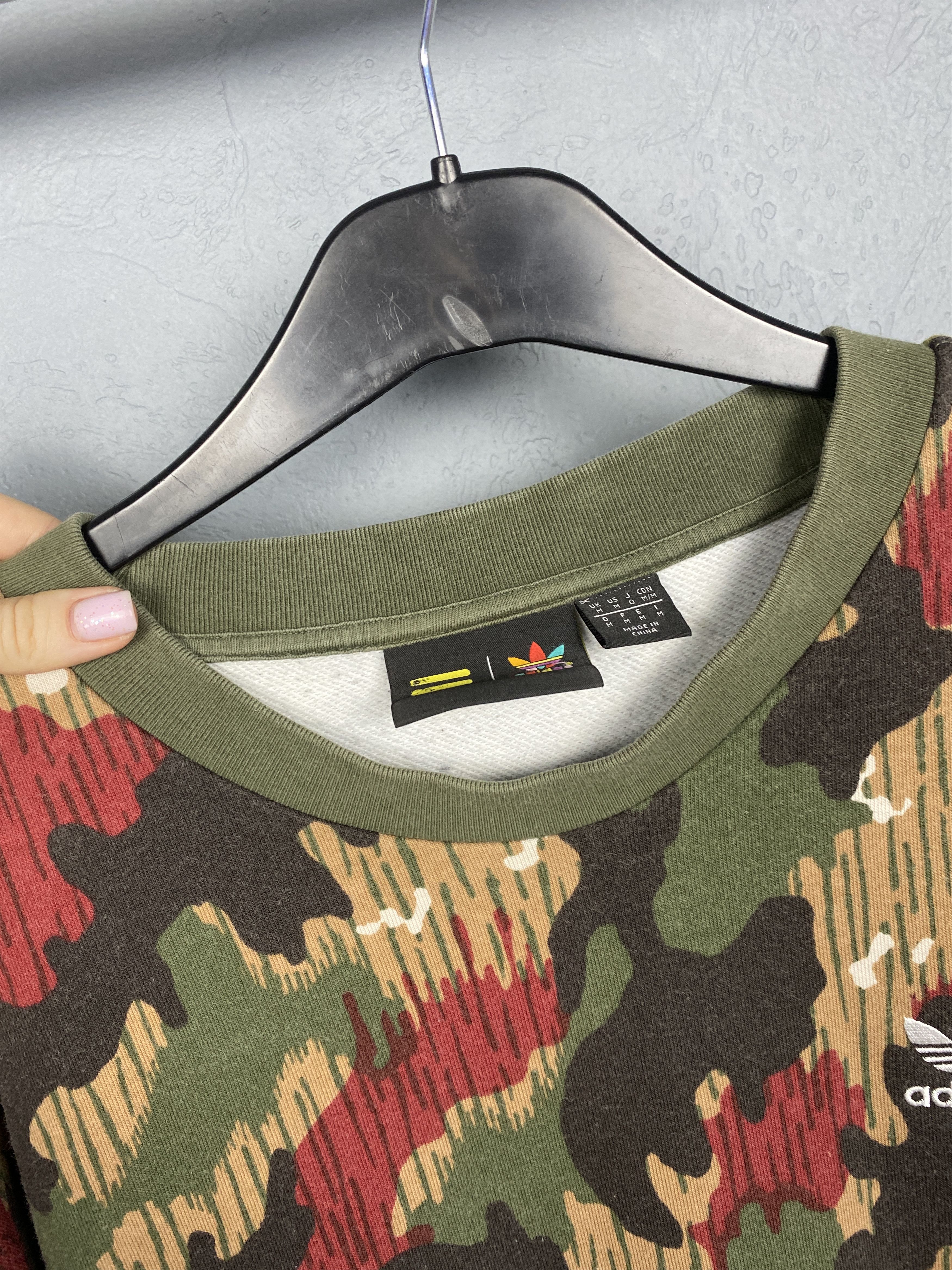 Adidas × Pharrell Adidas Pharrell Williams Mens Camo Sweatshirt Human Race Size US M / EU 48-50 / 2 - 5 Thumbnail