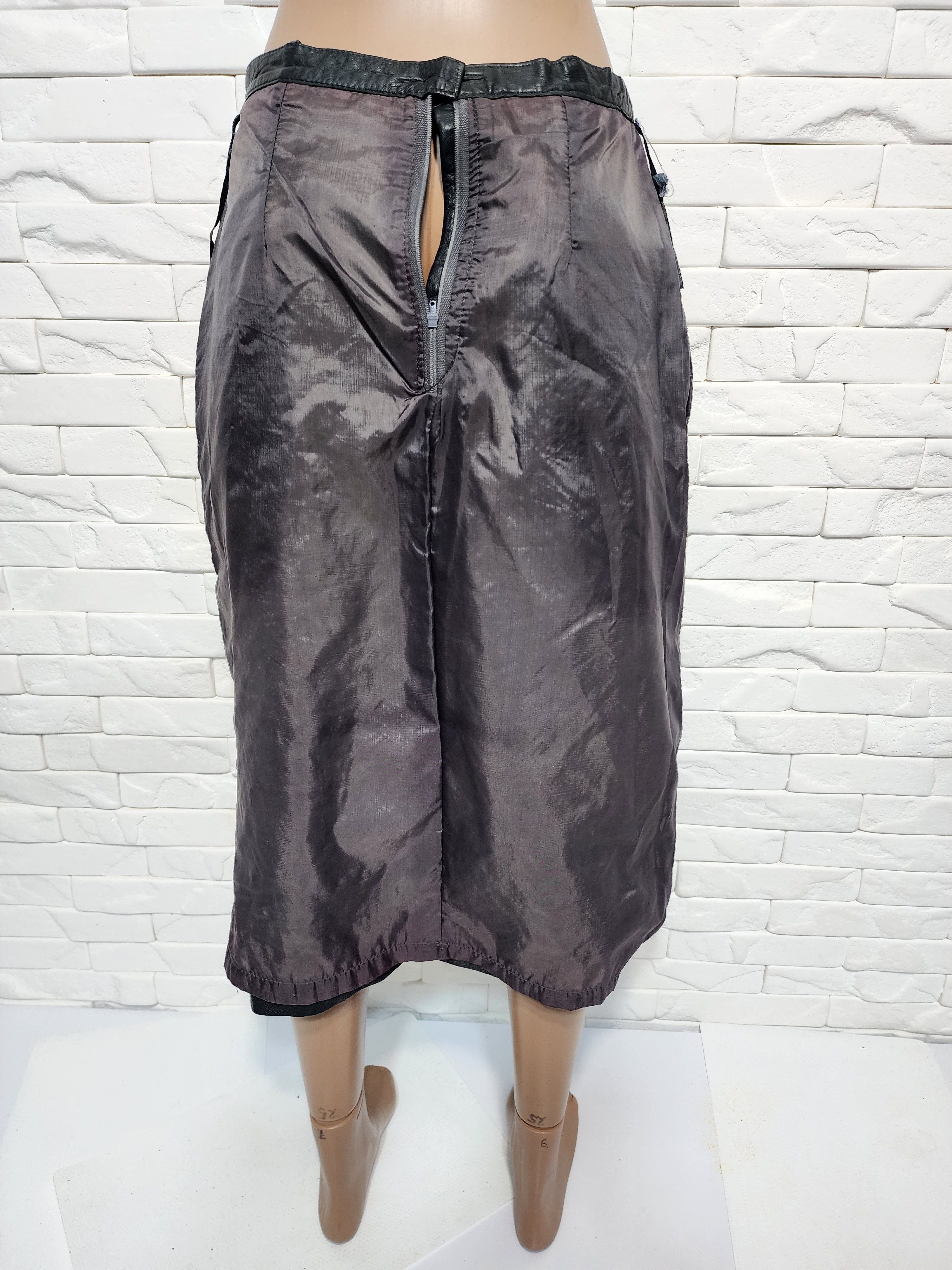 Genuine Leather Gray leather skirt. Grey skirt. Vintage leather skirt. Size 28" / US 6 / IT 42 - 7 Thumbnail
