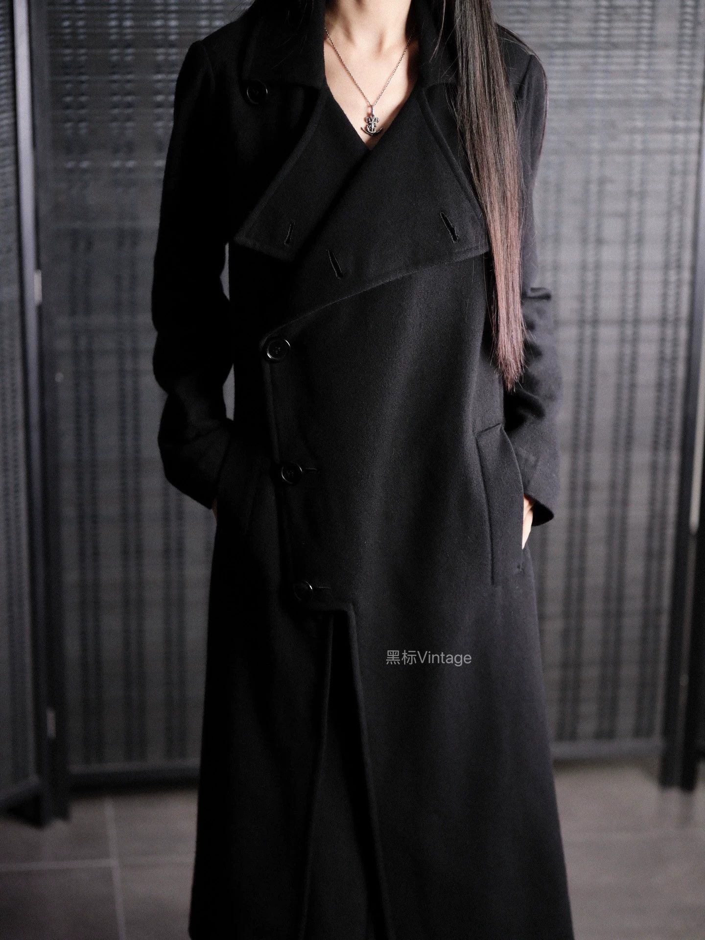 Yohji Yamamoto Yohji Yamamoto 05AW Vintage Asym Duchess Coat Size S / US 4 / IT 40 - 2 Thumbnail