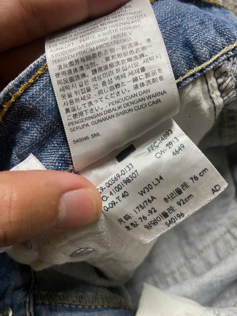 Levi's Levis Strauss Co. Distressed Jeans (175) Size US 32 / EU 48 - 5 Thumbnail