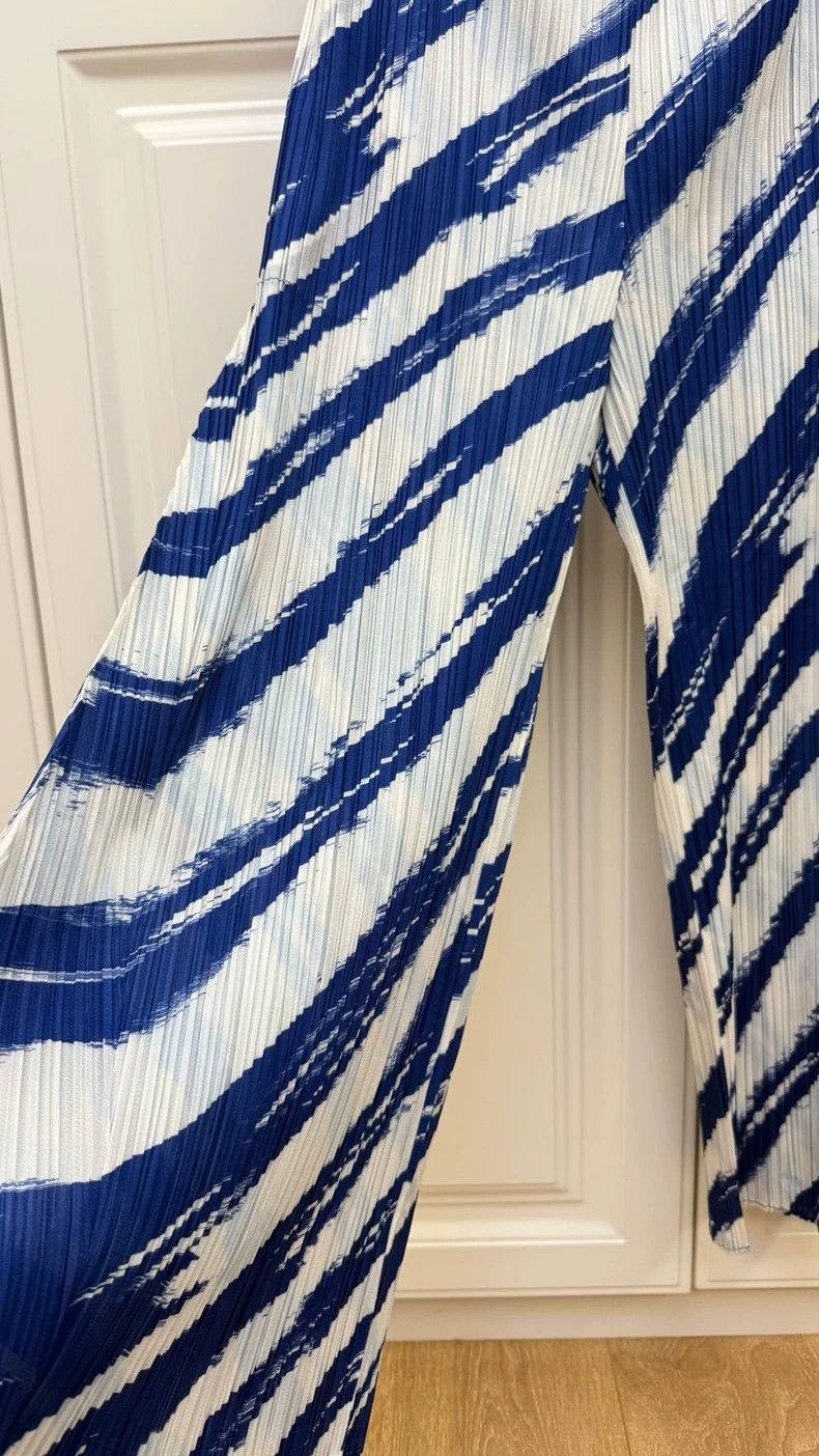 Issey Miyake Issey Miyake size:3 Blue and white wave wide-leg pants Size 31" - 2 Thumbnail