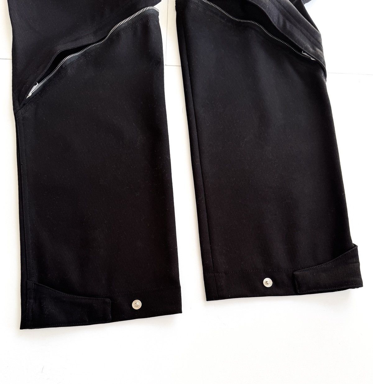 1017 ALYX 9SM 1017 ALYX 9SM Crescent Zip Pants Black cotton made in Italy Size US 36 / EU 52 - 13 Thumbnail