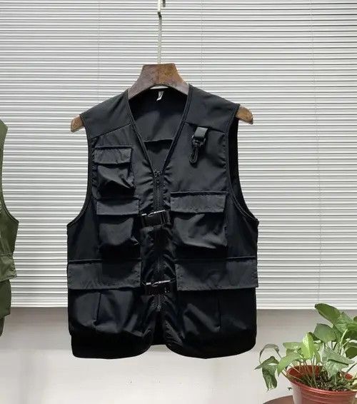 Japanese Brand New 2022 Cool Hype Pocket Cargo Tactical Vest Unisex Size US M / EU 48-50 / 2 - 3 Thumbnail