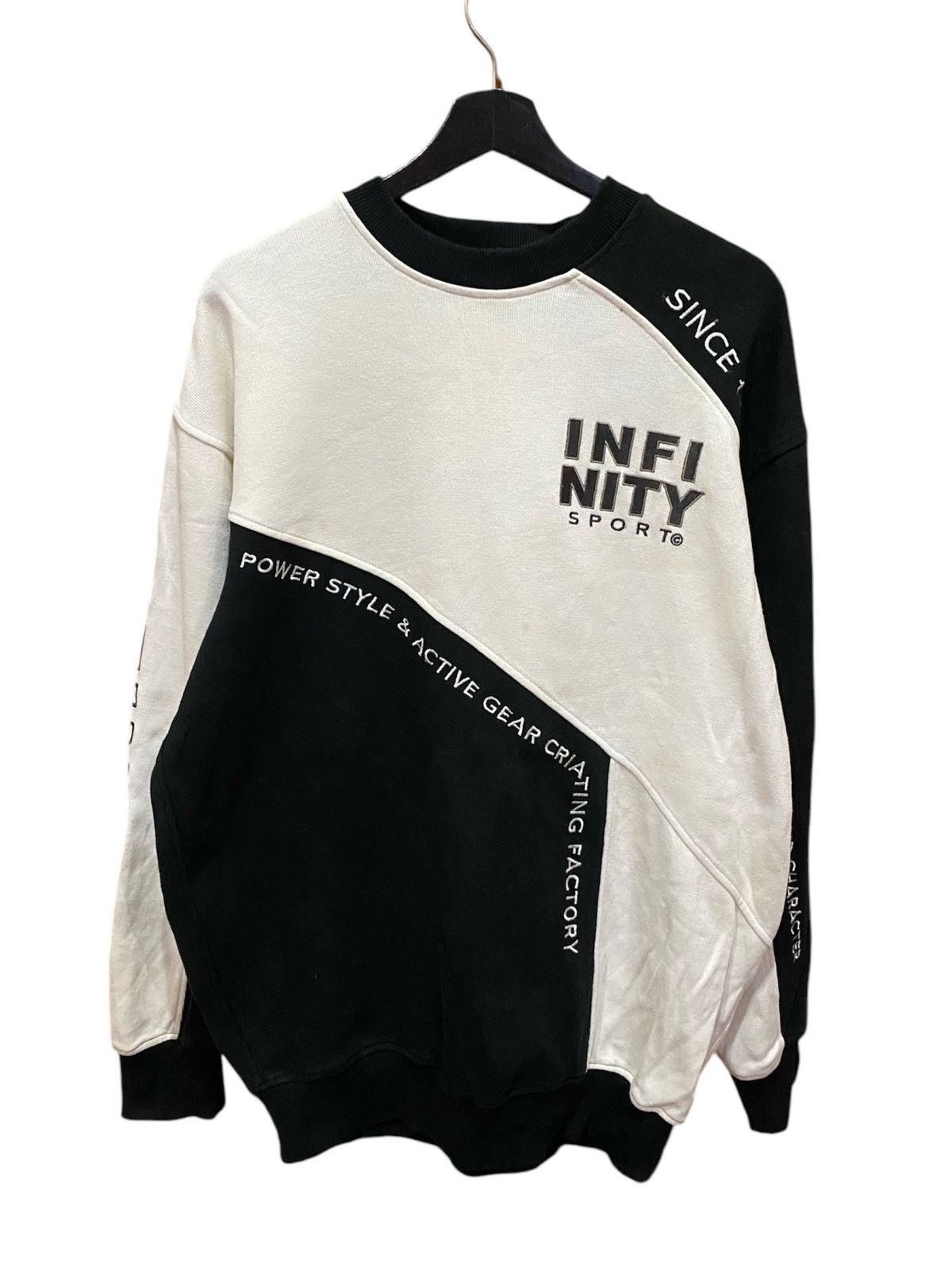 Vintage VINTAGE EMBROIDERED INFINITY SPORTS SWEATSHIRT Size US L / EU 52-54 / 3 - 2 Thumbnail
