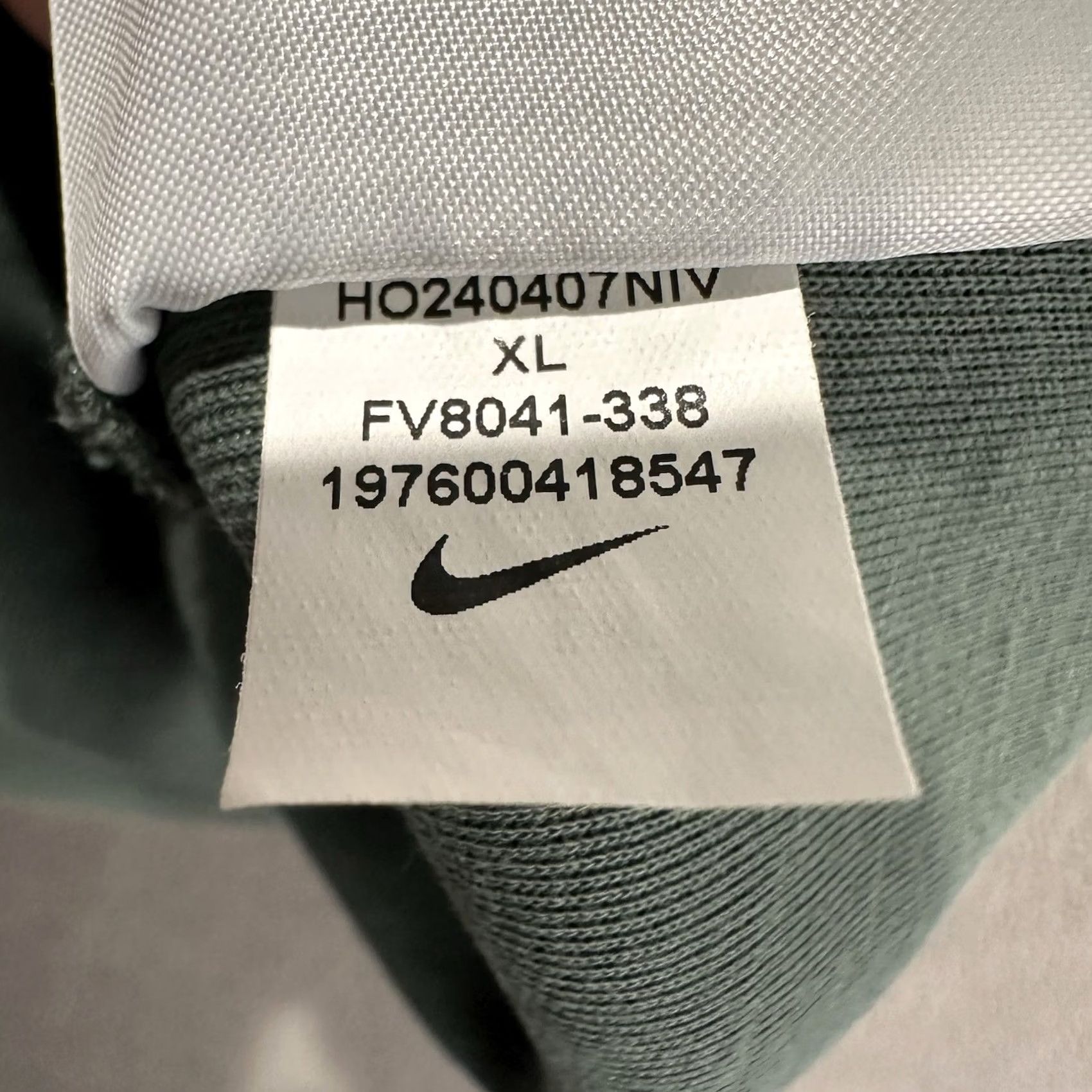 Nike Nike Sportswear Tech Fleece Sweatshirt Womens XL Green Oversized Crew FV8041-338 Size XL / US 12-14 / IT 48-50 - 6 Thumbnail