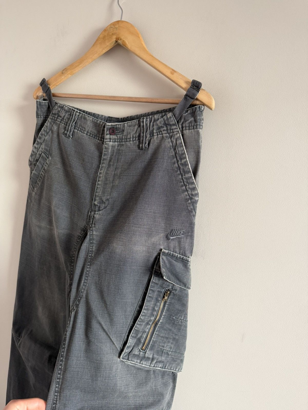 Vintage Nike Vintage Cargo Pants Faded Distressed Grey Size US 30 / EU 46 - 3 Thumbnail