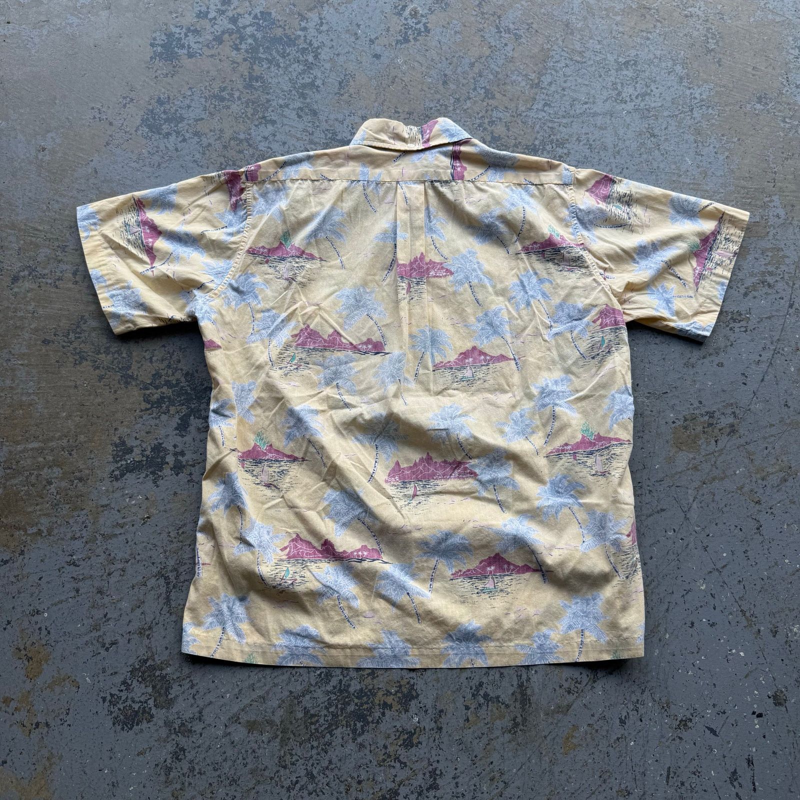 Reyn Spooner Vintage Reyn Spooner Hawaiian Shirts Men’s M Size US M / EU 48-50 / 2 - 6 Thumbnail