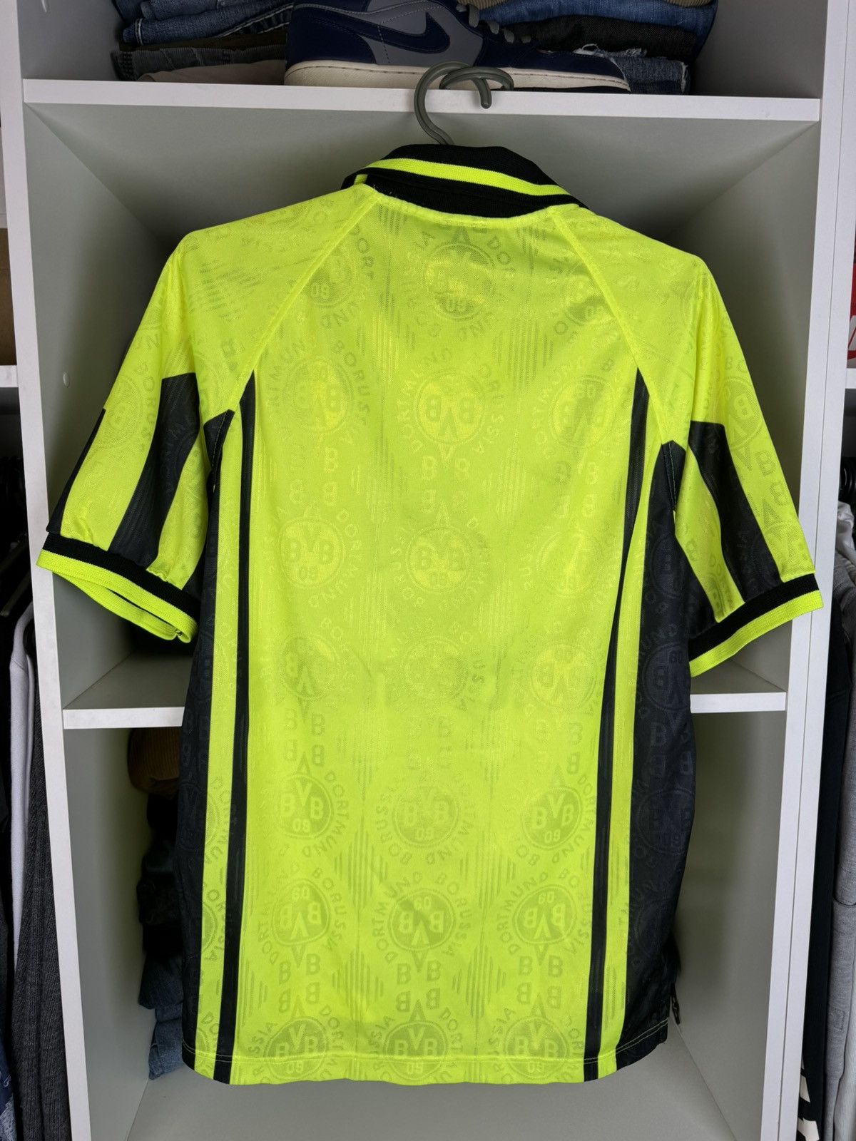 Nike Vintage 1996 1997 Nike Borussia Dortmund Soccer Jersey Size US S / EU 44-46 / 1 - 12 Thumbnail