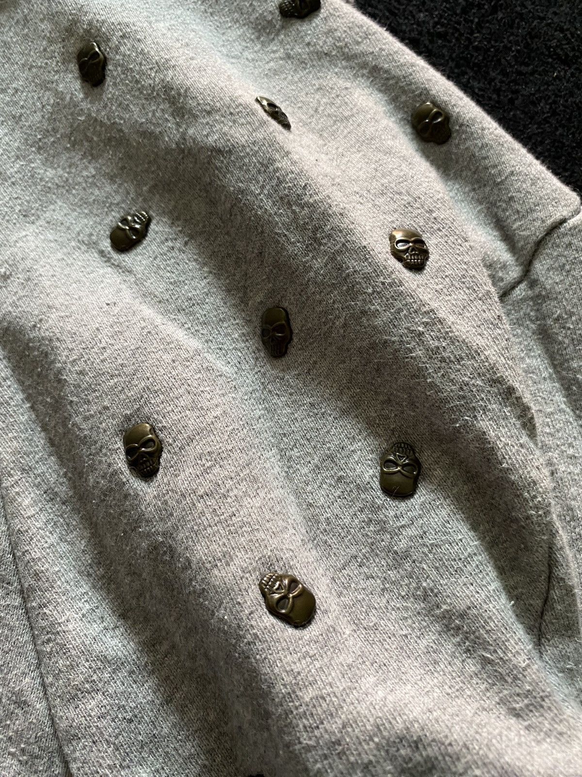 If Six Was Nine × Japanese Brand × Le Grande Bleu (L.G.B.) Unknwn distressed studed skull hoodie Size US M / EU 48-50 / 2 - 4 Thumbnail