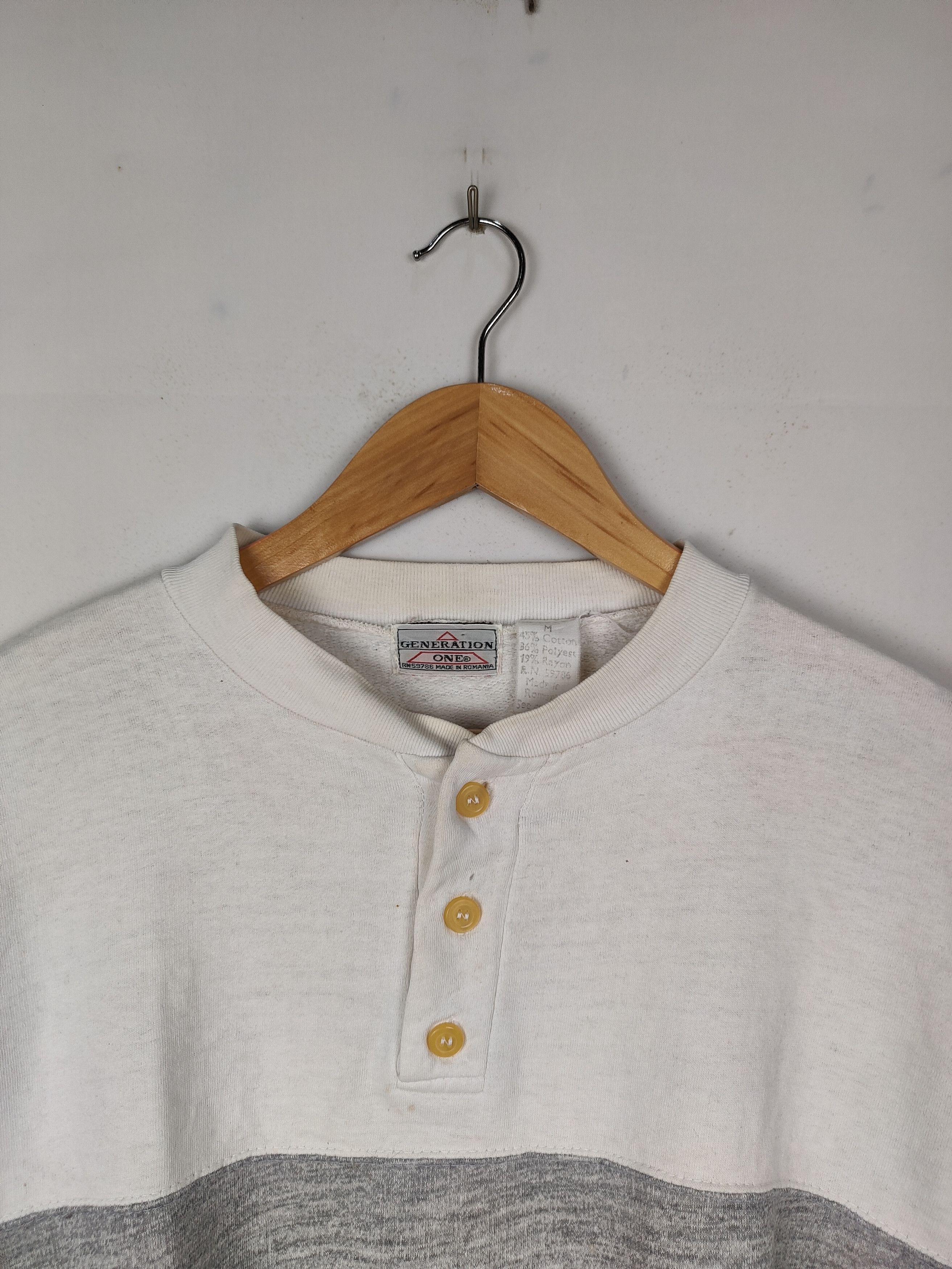 Vintage Vintage 60s Sweatshirt made in romania Size US M / EU 48-50 / 2 - 2 Thumbnail