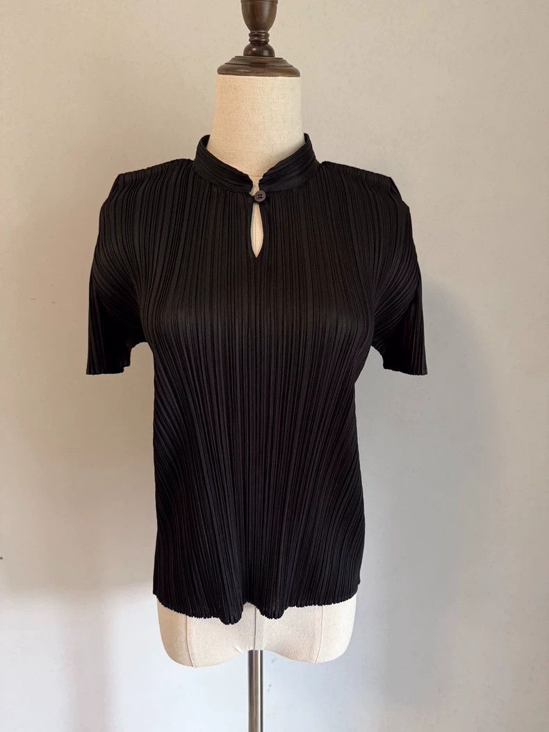 Issey Miyake Issey Miyake size:4 Black Chinese-style stand-up collar to Size XS / US 0-2 / IT 36-38 - 1 Thumbnail