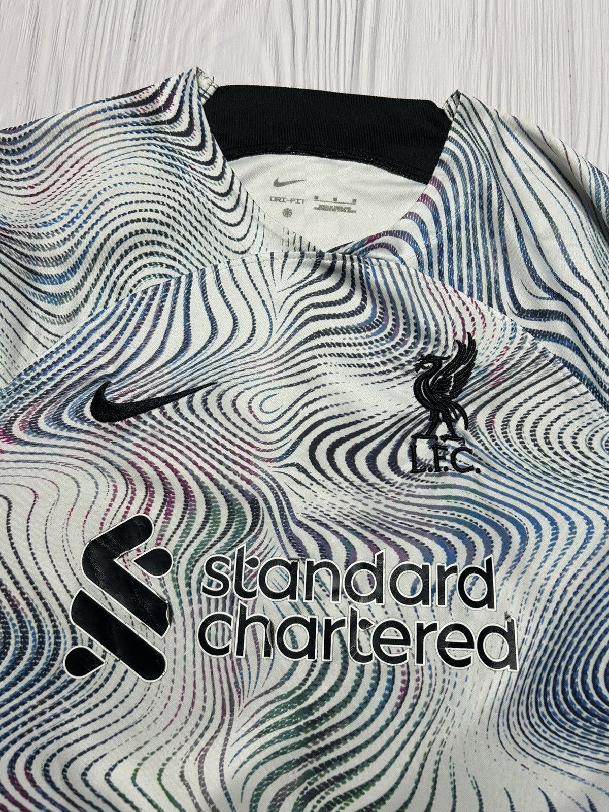 Nike Nike Liverpool Soccer Jersey Size M Size US M / EU 48-50 / 2 - 5 Thumbnail