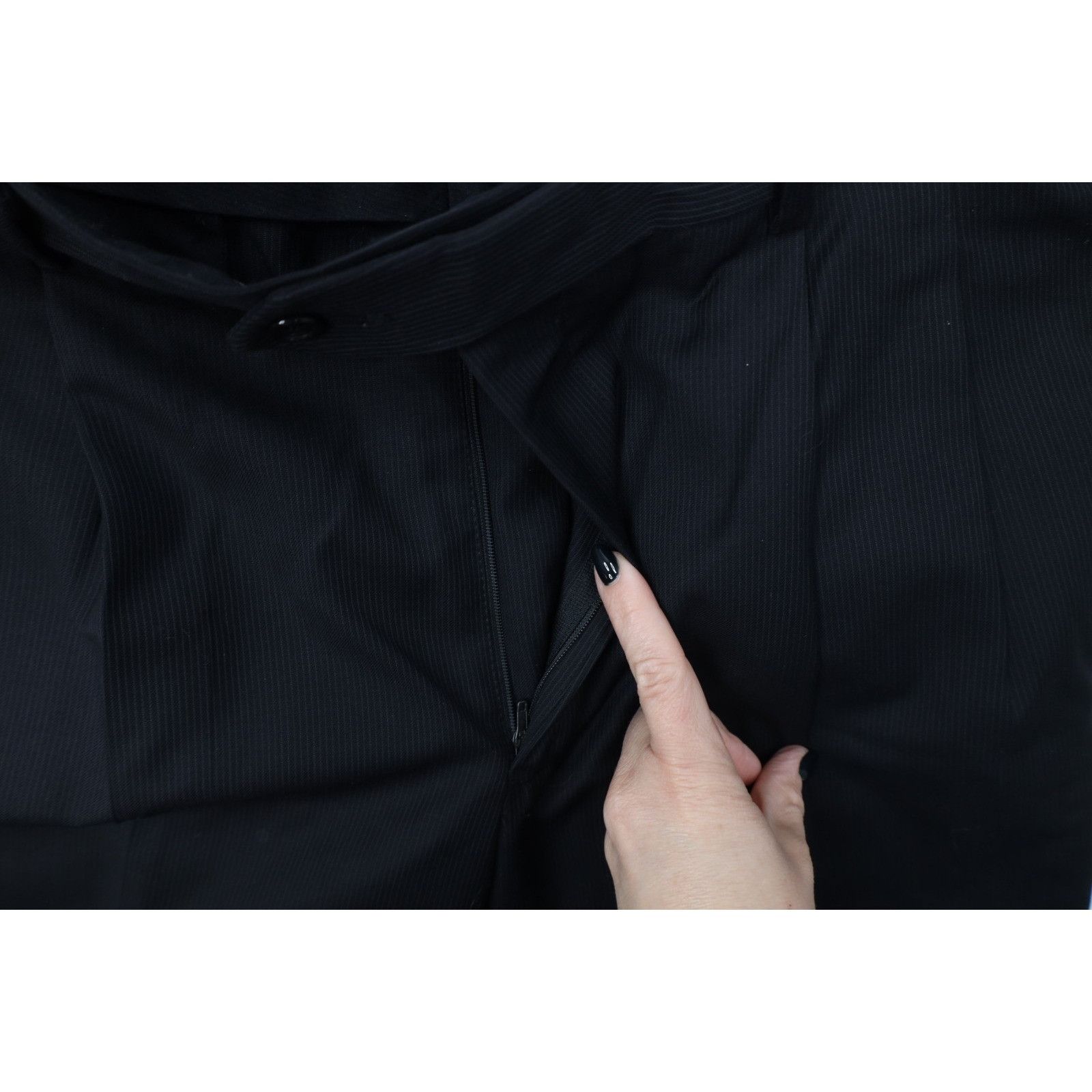 Jos. A. Bank Jos A Bank Signature2 Piece Wool Striped Suit Black Size 40R - 14 Thumbnail