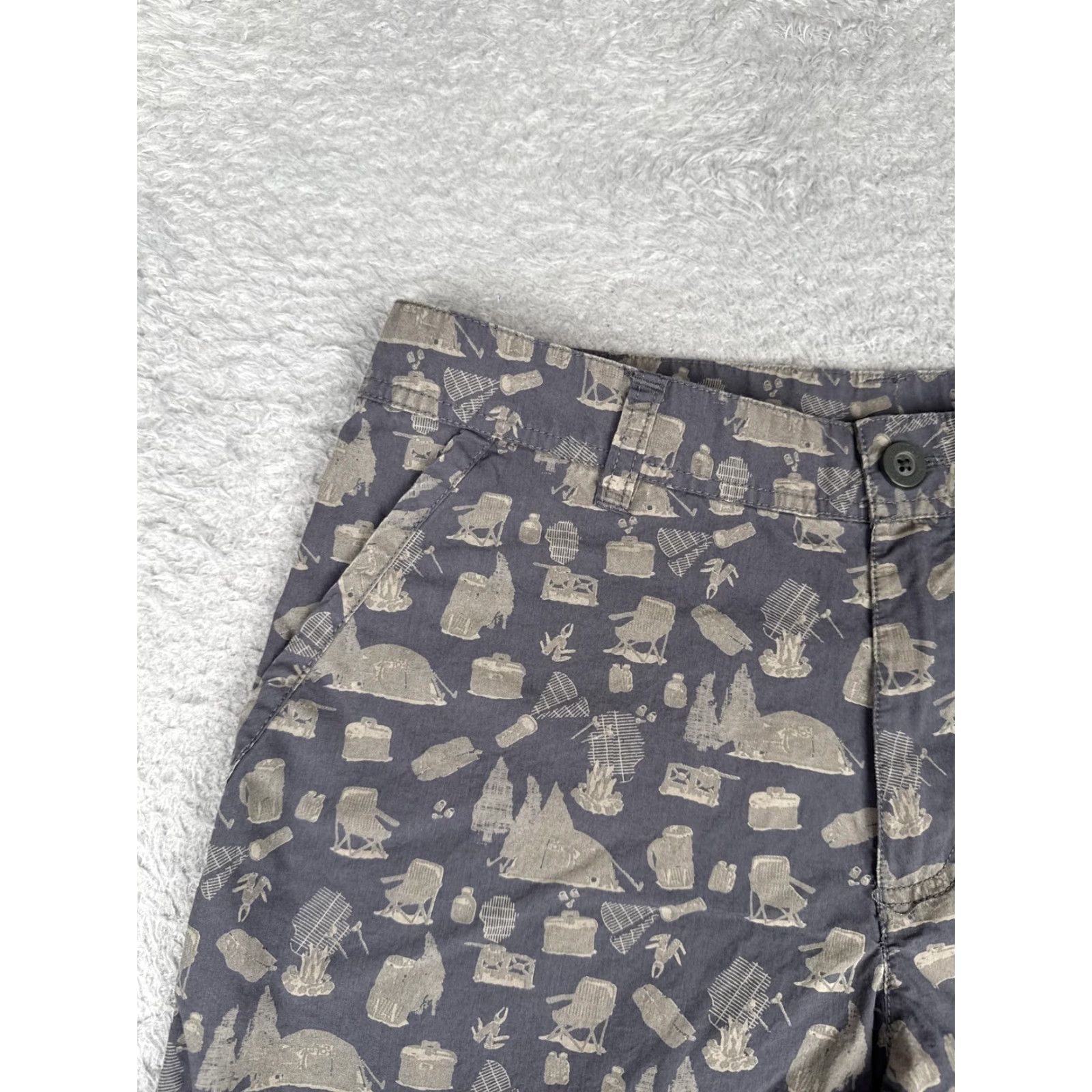 Vintage Columbia Shorts Mens 34x8 Gray Camping Print Chino 8 Inseam Lightweight Outdoor Casual Travel Shirt Size US 34 / EU 50 - 5 Thumbnail