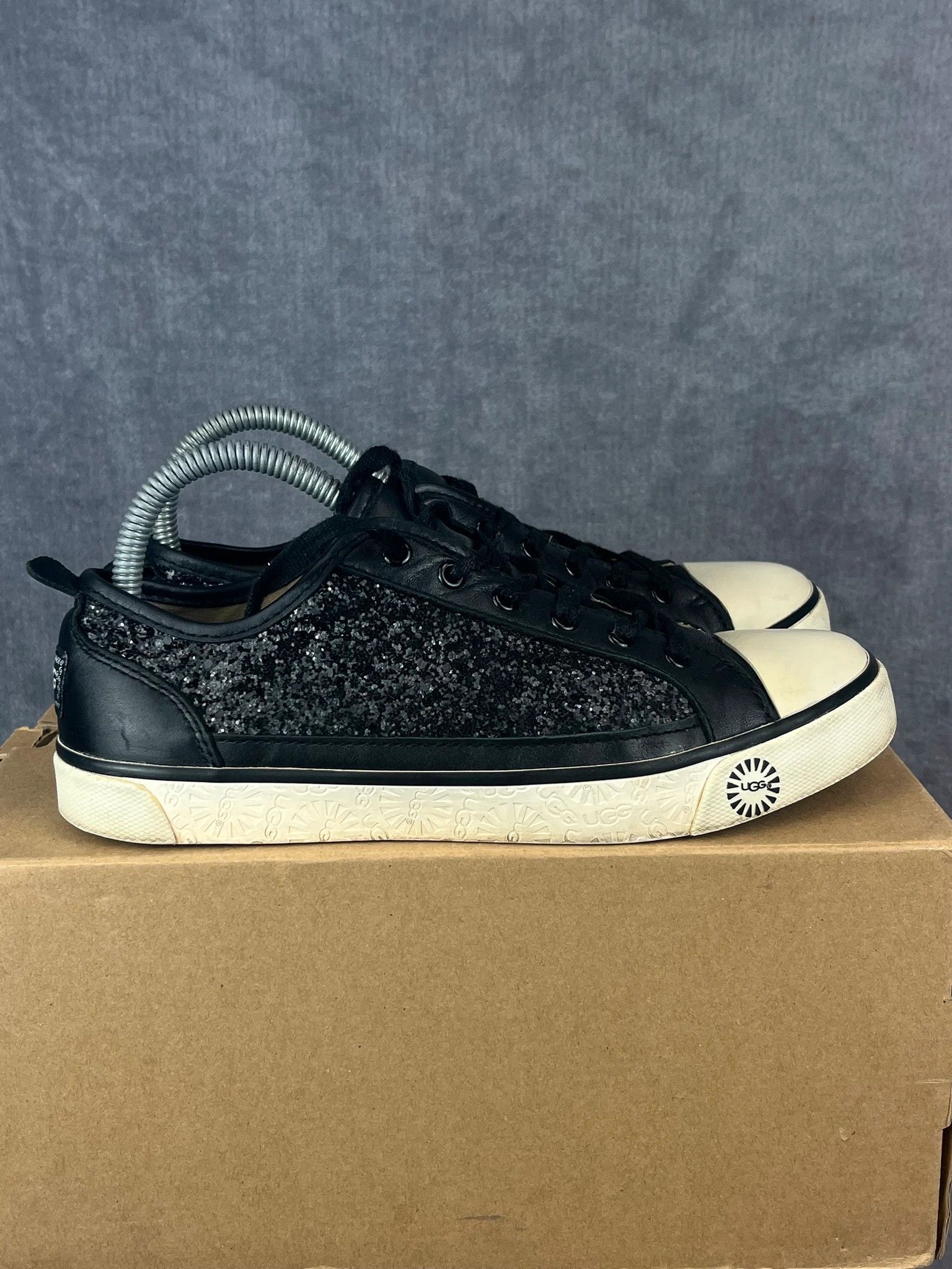 Ugg UGG black sneakers minimalist premium streetwear Size US 8 / IT 38 - 5 Thumbnail