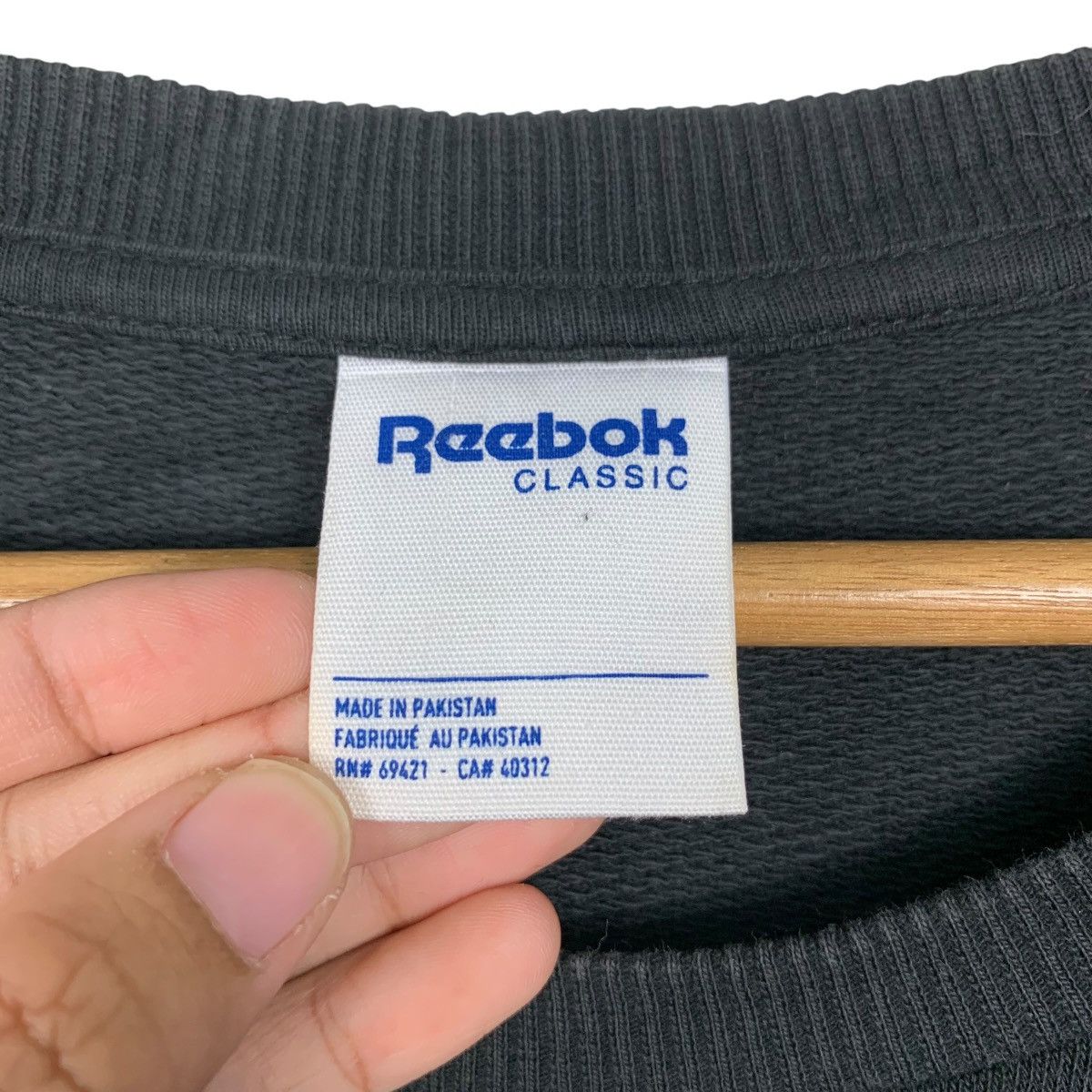 Reebok REEBOK Big Logo Crewneck Sweatshirt #1633-C73 Size US M / EU 48-50 / 2 - 11 Thumbnail