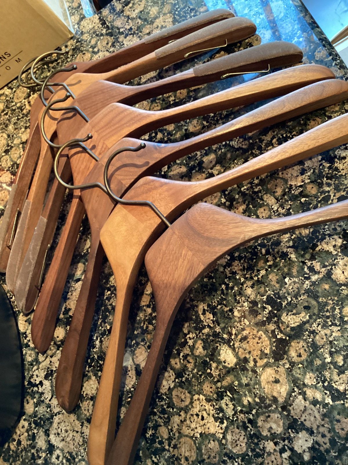 Alexander McQueen Alexander McQueen wooden hangers Size ONE SIZE - 2 Thumbnail