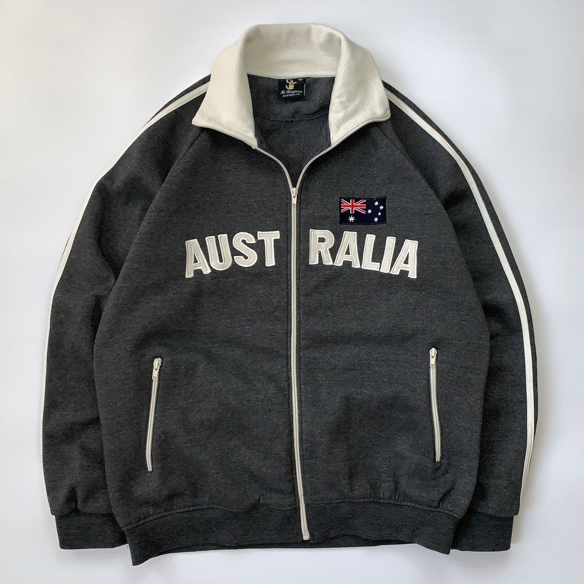 Japanese Brand Vintage Australia big logo Y2K Zip Hoodie Size US XL / EU 56 / 4 - 1 Thumbnail