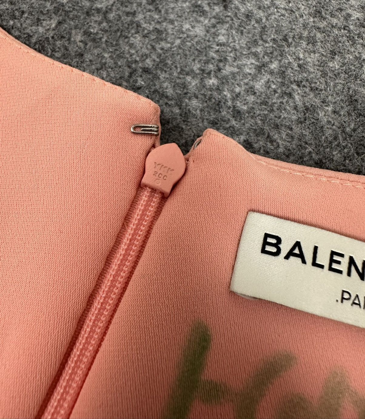 Balenciaga Balenciaga S/S15 Pleated Polyester Peach Long Sleeve Blouse Size XS / US 0-2 / IT 36-38 - 11 Thumbnail