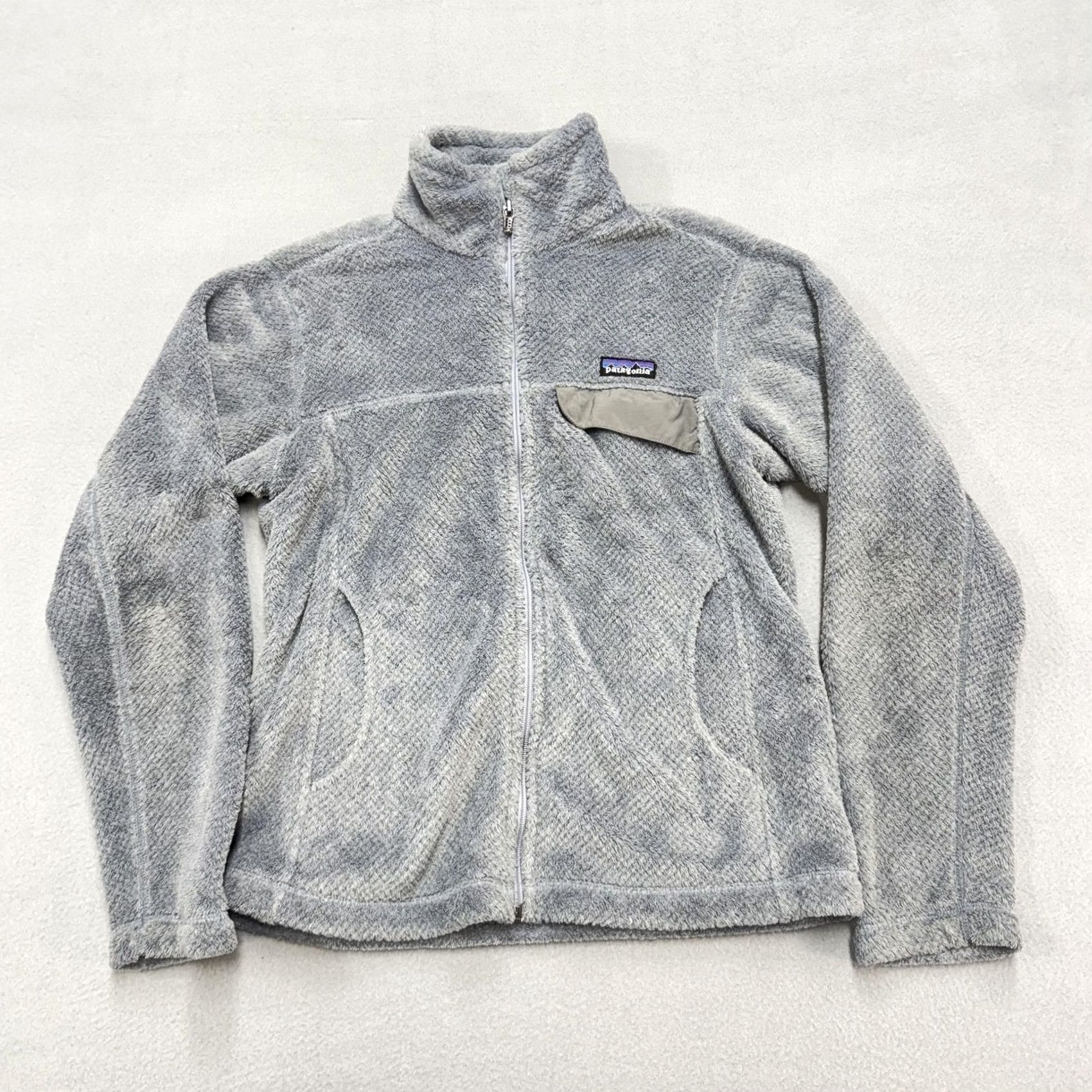 Patagonia Patagonia Jacket Womens Small Gray Full Zip Fleece Cozy Outdoor Thermal Lightweight Pocketed Short Zipper Logo Vintage-style? Size S / US 4 / IT 40 - 2 Thumbnail