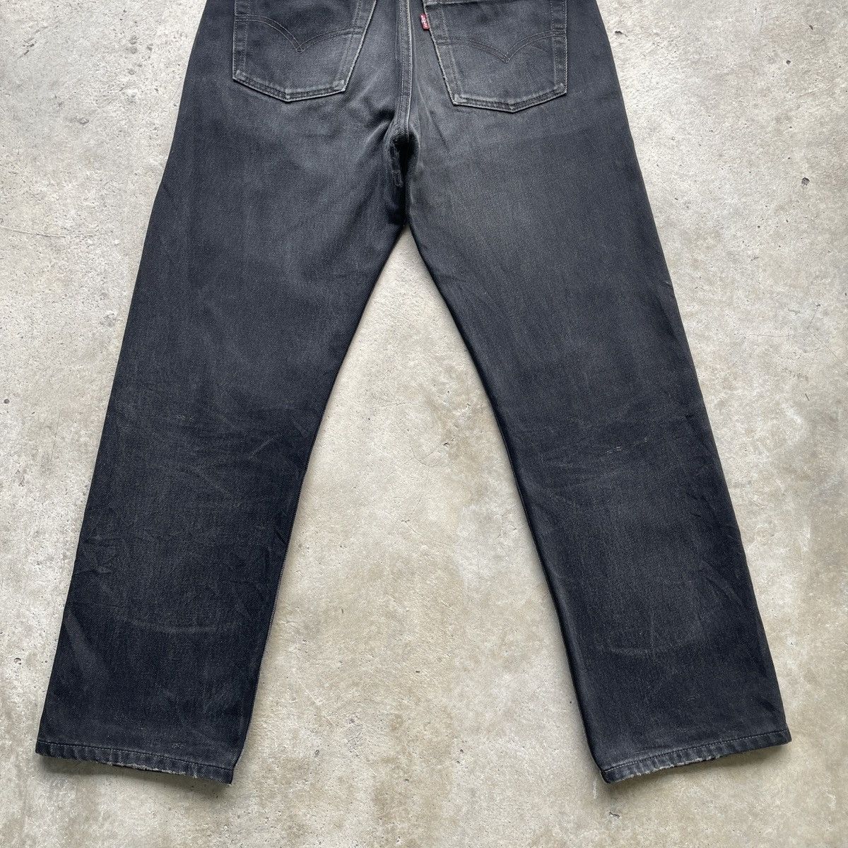 Levi's Vintage Clothing Vintage Levi’s 501 Black Faded Fly Button Denim Jeans Pants Size US 29 - 15 Thumbnail