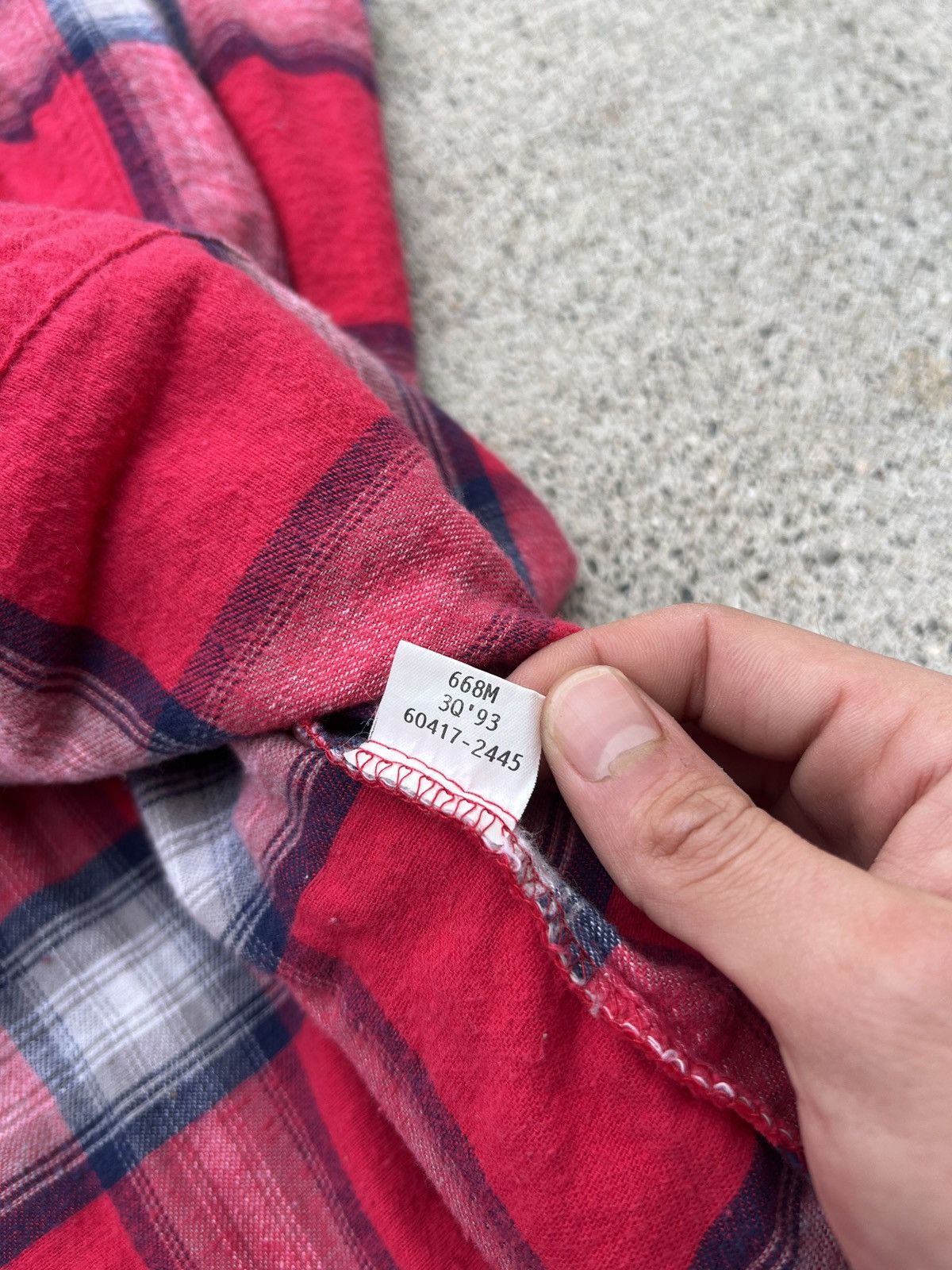 Levi's Vintage 1993 Levi’s Red Plaid Button-Up Flannel Size XL Size US XL / EU 56 / 4 - 5 Thumbnail