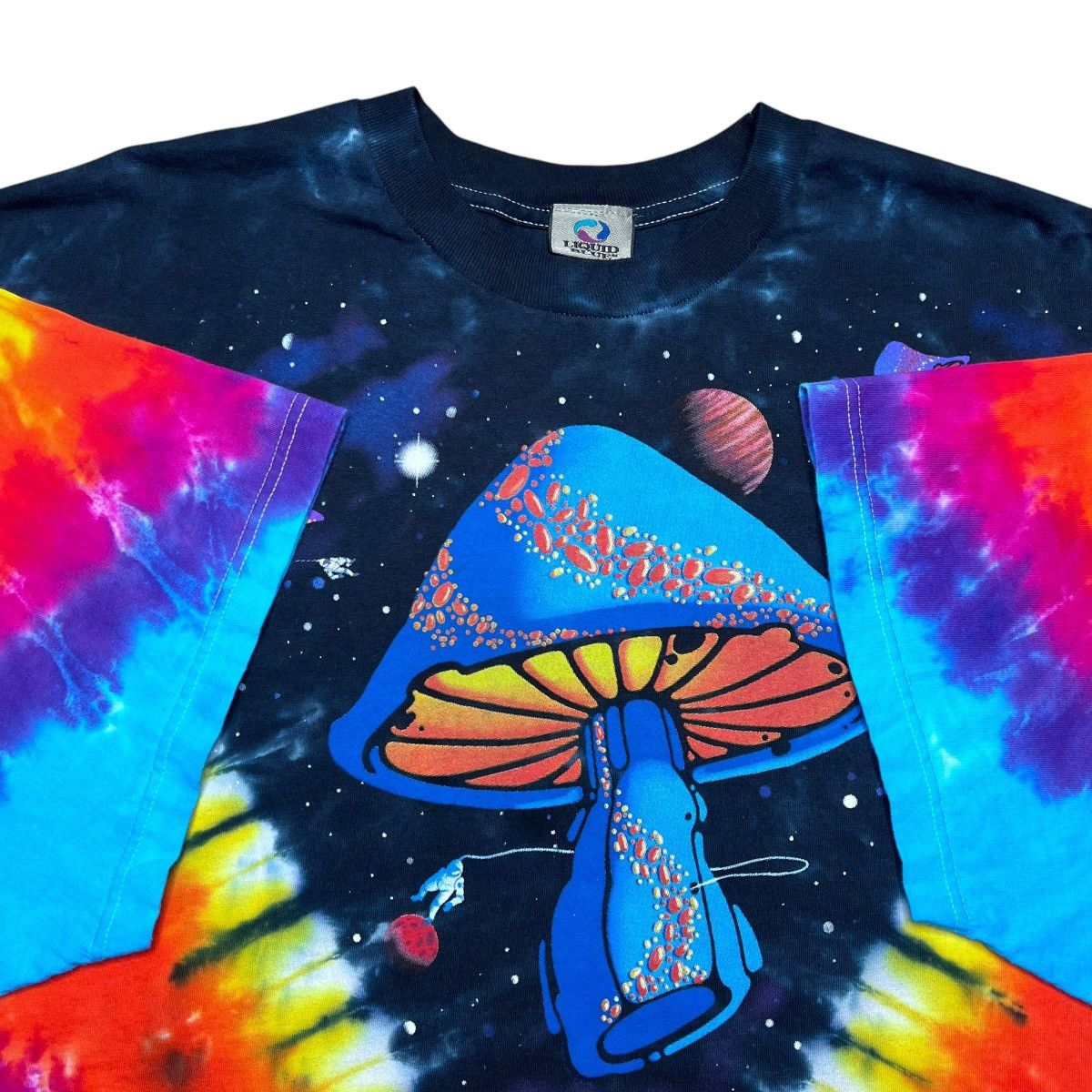 Liquid Blue Vintage 2000s Space Mushroom Psychedelic Liquid Blue T-Shirt Size US XXL / EU 58 / 5 - 3 Thumbnail