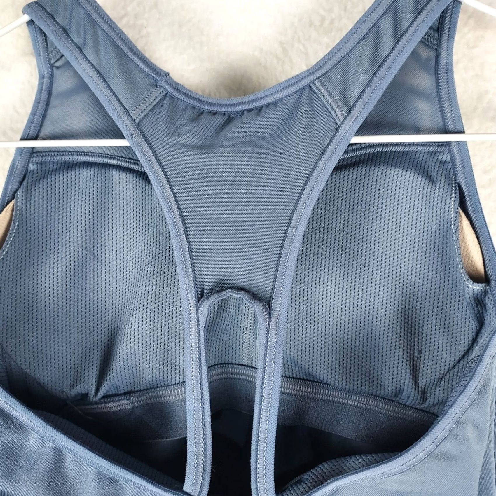 Athleta Athleta Womens Tank Top Racerback Built-In Bra XXS Blue Athletic Activewear Shirt Women XS? (Note: Not adding new info) Size XXS / US 00 / IT 34 - 3 Thumbnail