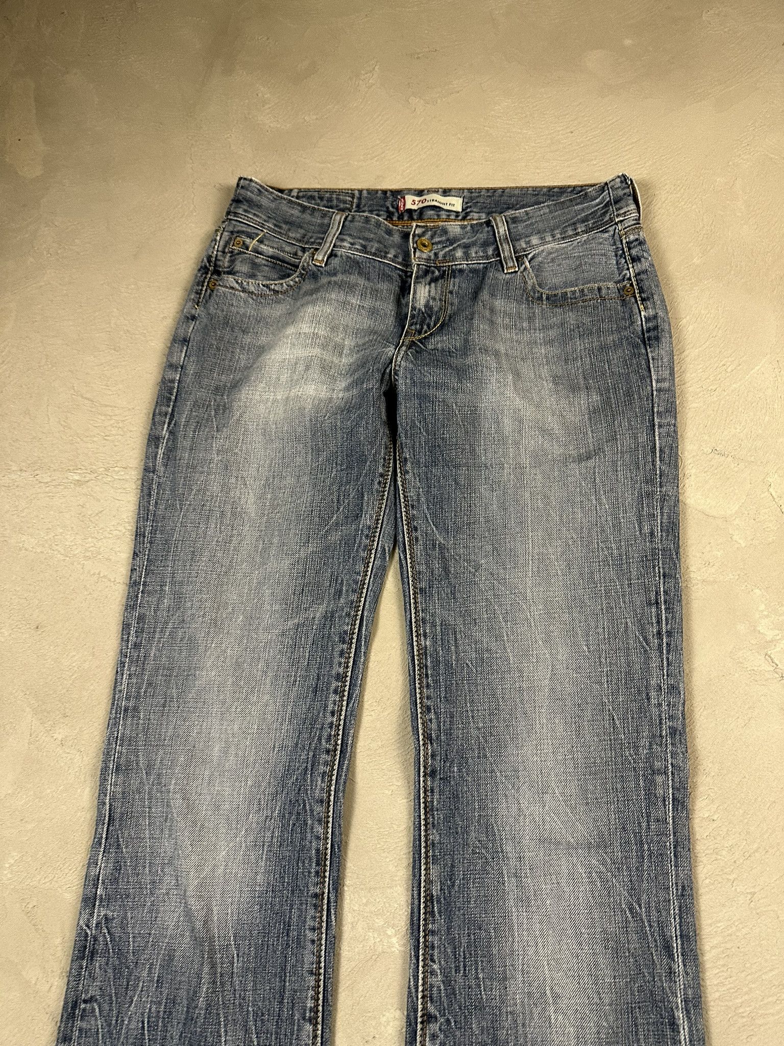 Levi's Vintage Levi's 570 Faded Straight Denim Pants Size US 32 / EU 48 - 3 Thumbnail