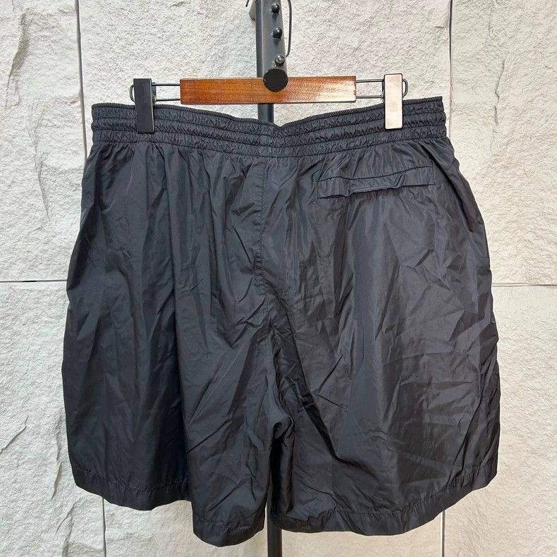 Louis Vuitton Louis Vuitton size xl Casual shorts Size US 28 / EU 44 - 2 Thumbnail