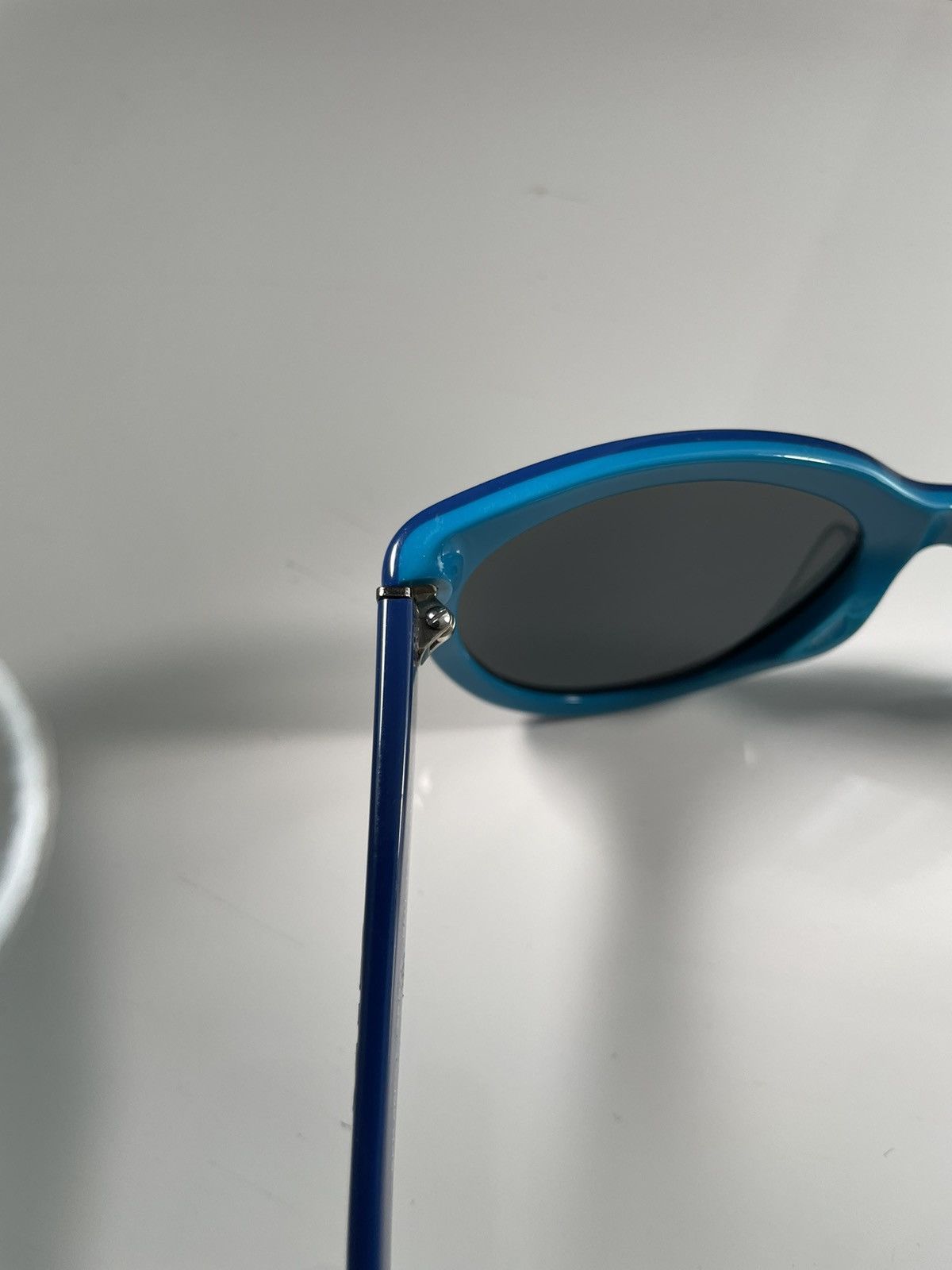 Prada Prada Milano SPR 05P-A Blue Frame Cat Eye Sunglasses Vintage Size ONE SIZE - 10 Thumbnail