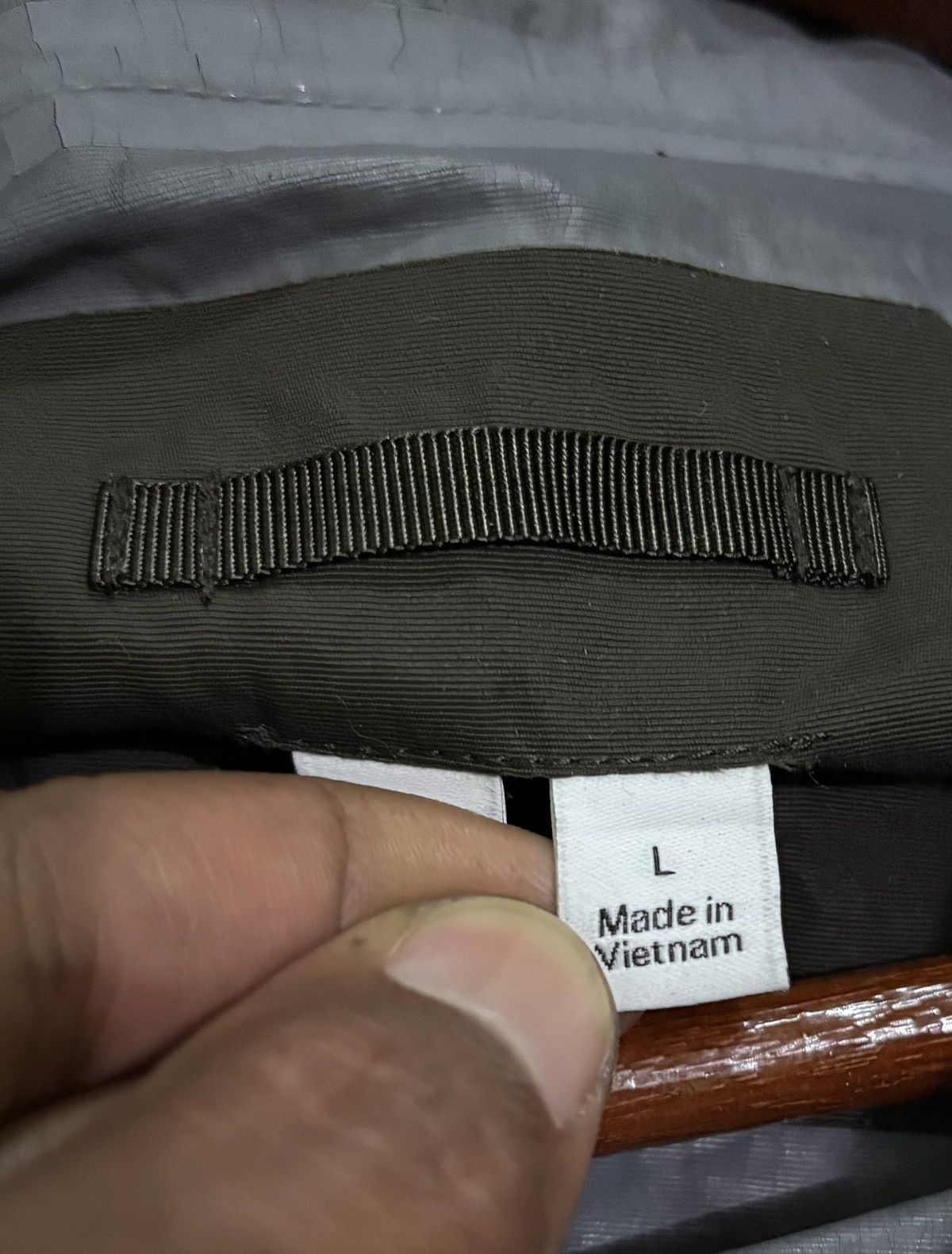 Lemaire Lemaire X Uniqlo Waterproof Olive Color Hoodies Jacket Size US L / EU 52-54 / 3 - 15 Thumbnail