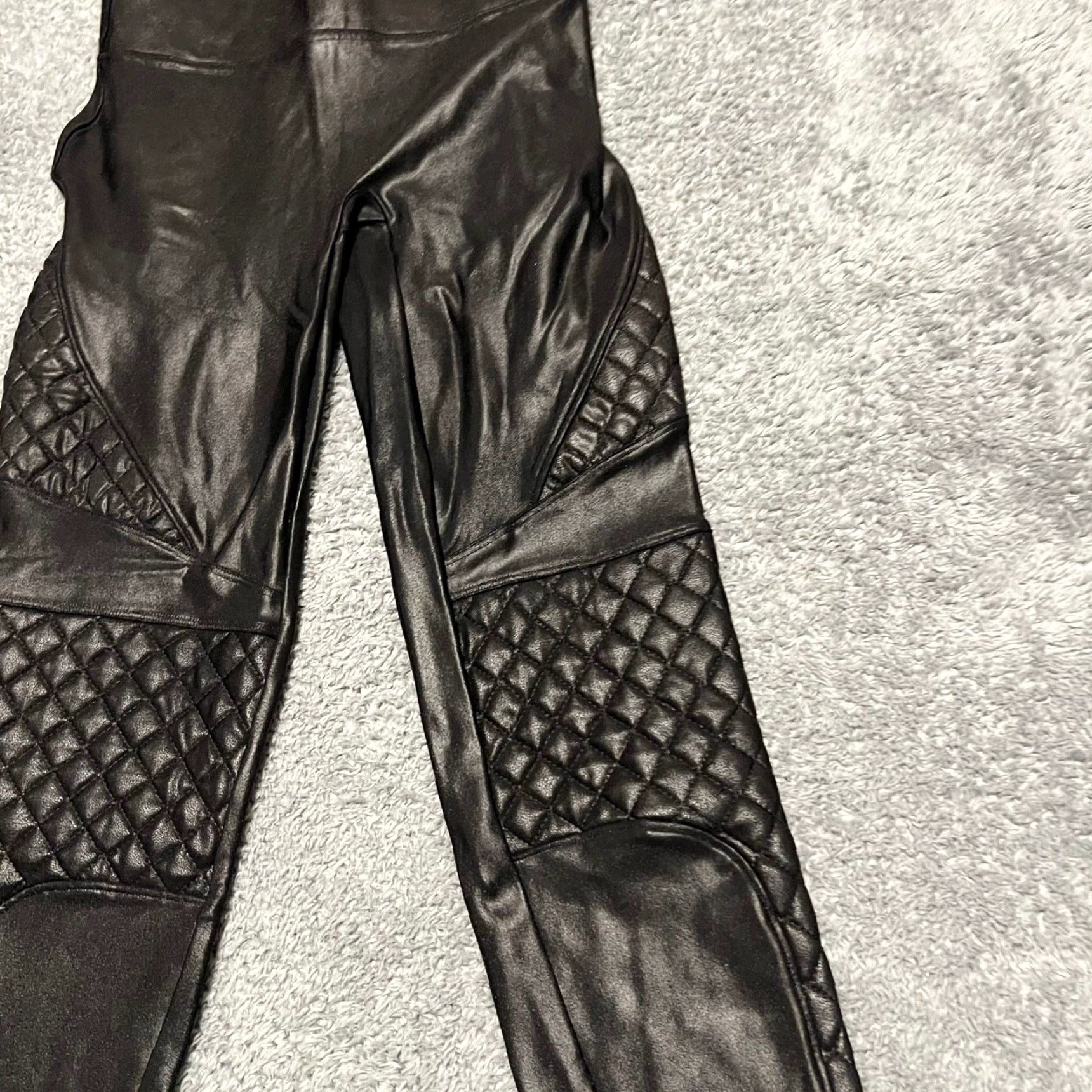 Spanx SPANX Legging Womens Medium Quilted Faux Leather Shiny MOTO Metallic Pants 20248 Black M Womens Size 32" / US 10 / IT 46 - 2 Thumbnail