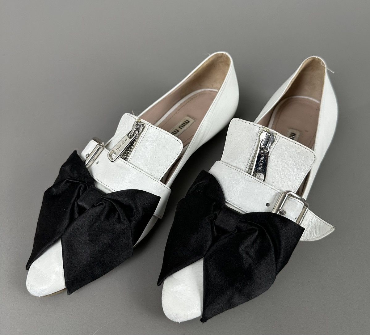 Miu Miu Miu Miu - Ballerinas Bow / Front Zipped Flats White Leather Size US 7 / IT 37 - 12 Thumbnail