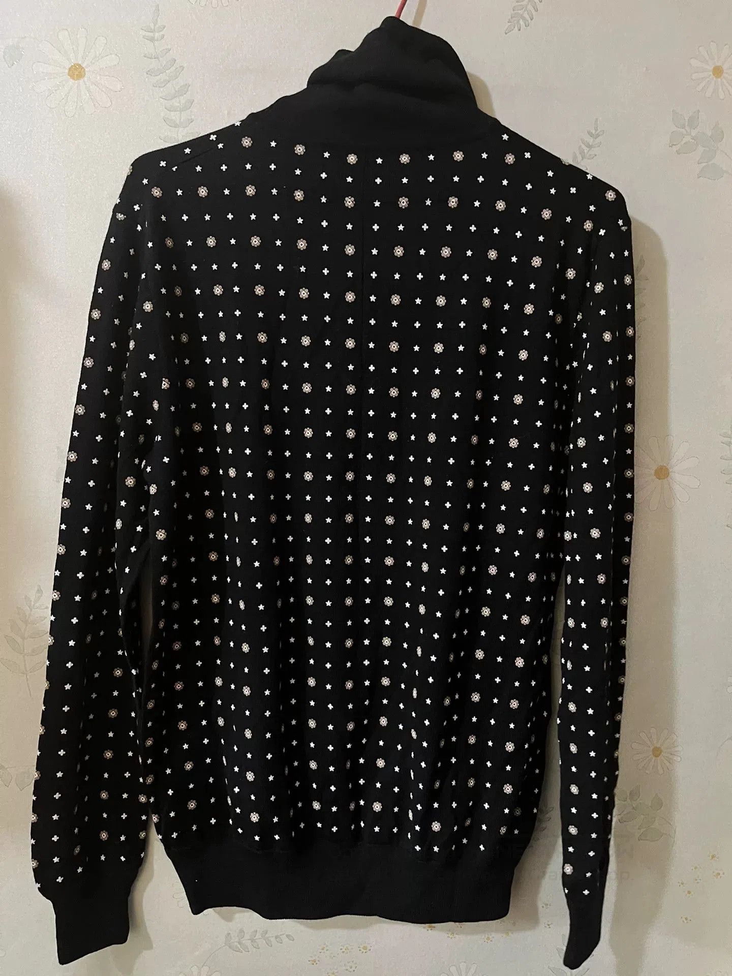 Givenchy Givenchy Black Turtleneck Printed Wool Sweater. Size US XXL / EU 58 / 5 - 2 Thumbnail