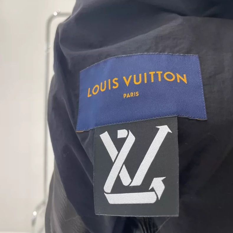Louis Vuitton LV Louis Vuitton Black Embroidered Pilot Leather Jacket _Kr Size US M / EU 48-50 / 2 - 4 Thumbnail