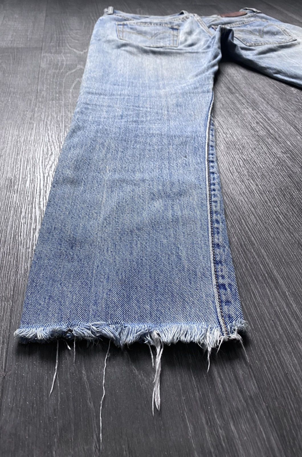 Levi's Vintage Clothing Levi’s Customized Tapered 501 CT Torn Distressed Jeans Denim Size 26" / US 2 / IT 38 - 21 Thumbnail