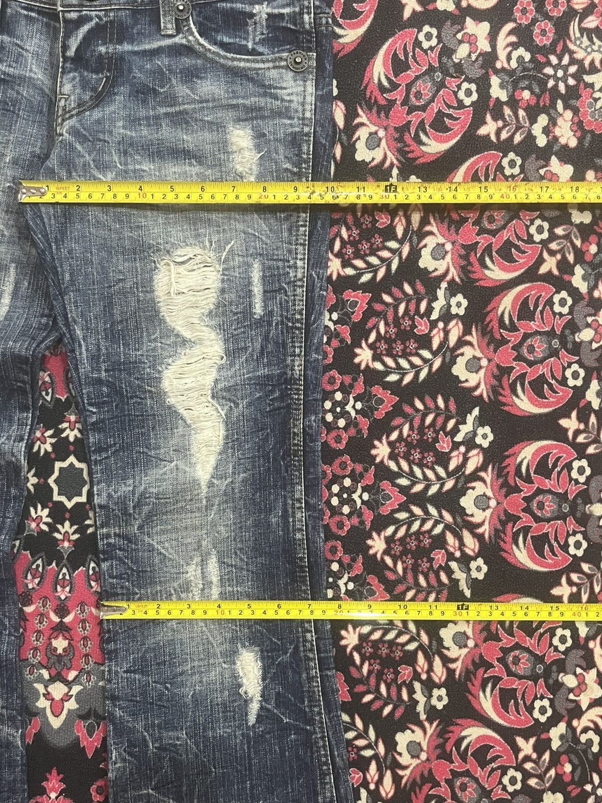 If Six Was Nine Japanese Brand Hollis Blue Cracked Washed Ripped Flare Jeans Size 28" / US 6 / IT 42 - 13 Thumbnail
